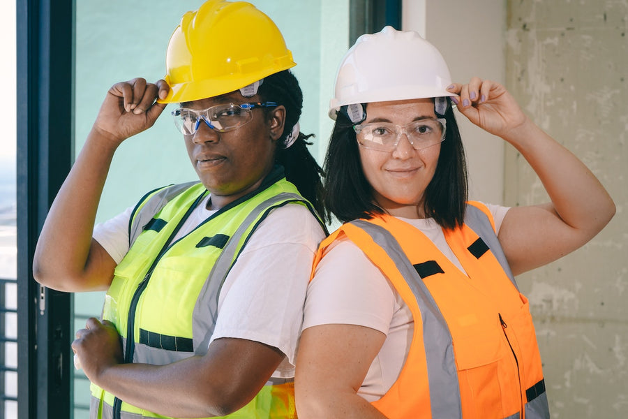 The Evolution of Industrial PPE: From Basic Safety Gear to Smart Technology